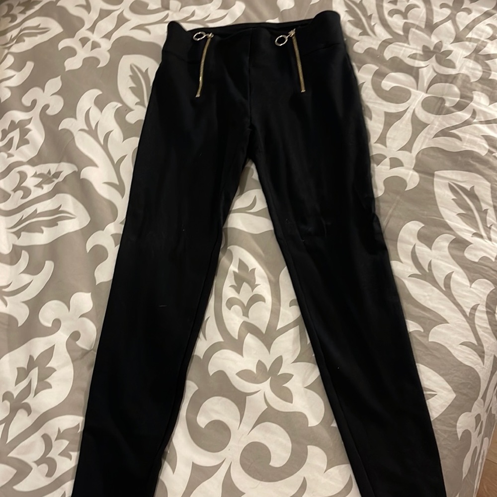 Ann Taylor sailor style leggings with gold zipper like new